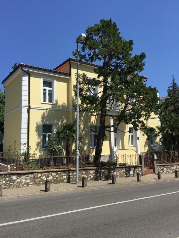 Villa Ana 茨里克韦尼察 外观 照片